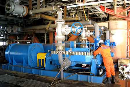 KHP系列卧式中开多级离心泵在中海油海上平台使用现场